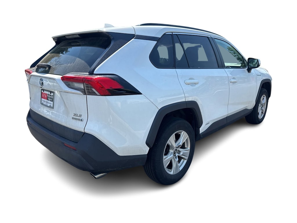 Thumbnail: 2021 Toyota RAV4 - 20