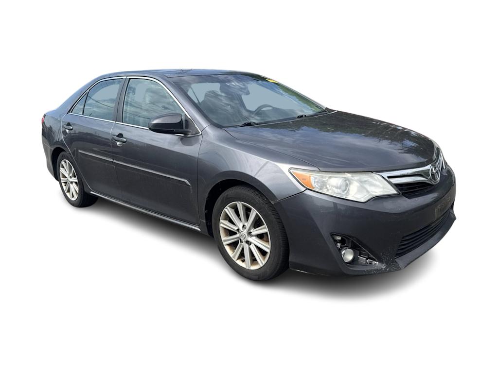 Thumbnail: 2014 Toyota Camry - 15