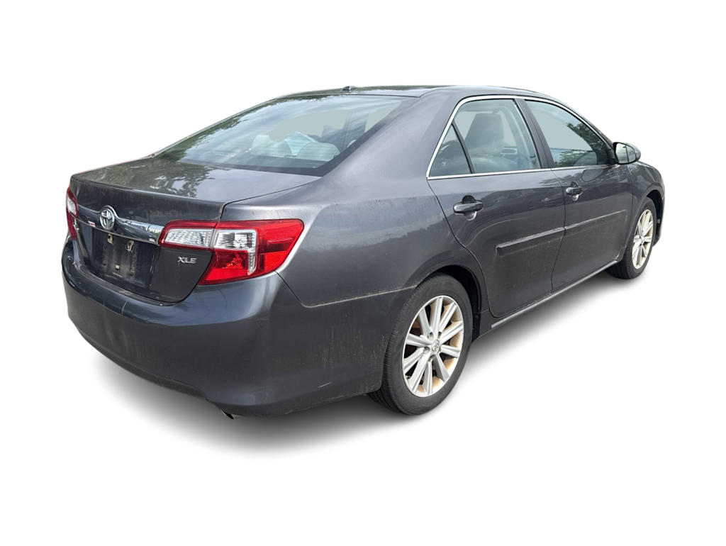 Thumbnail: 2014 Toyota Camry - 16