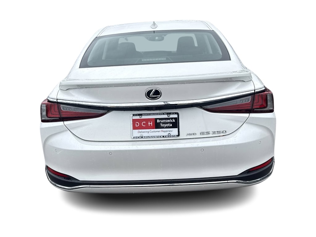 Thumbnail: 2021 Lexus ES - 4