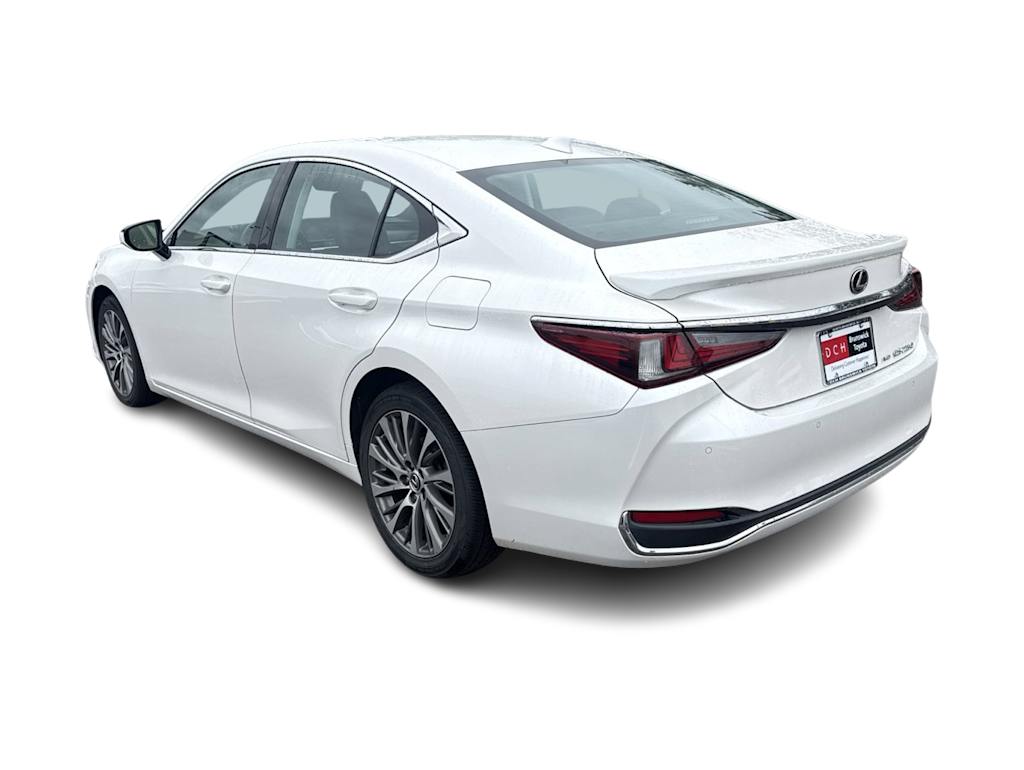 Thumbnail: 2021 Lexus ES - 3
