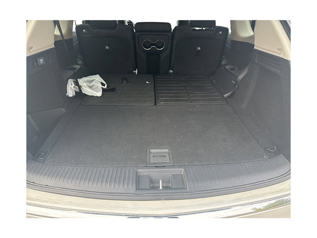 Thumbnail: 2022 Acura MDX - 17