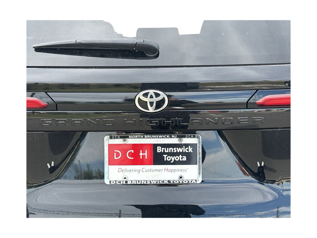 Thumbnail: 2024 Toyota Grand Highlander - 18