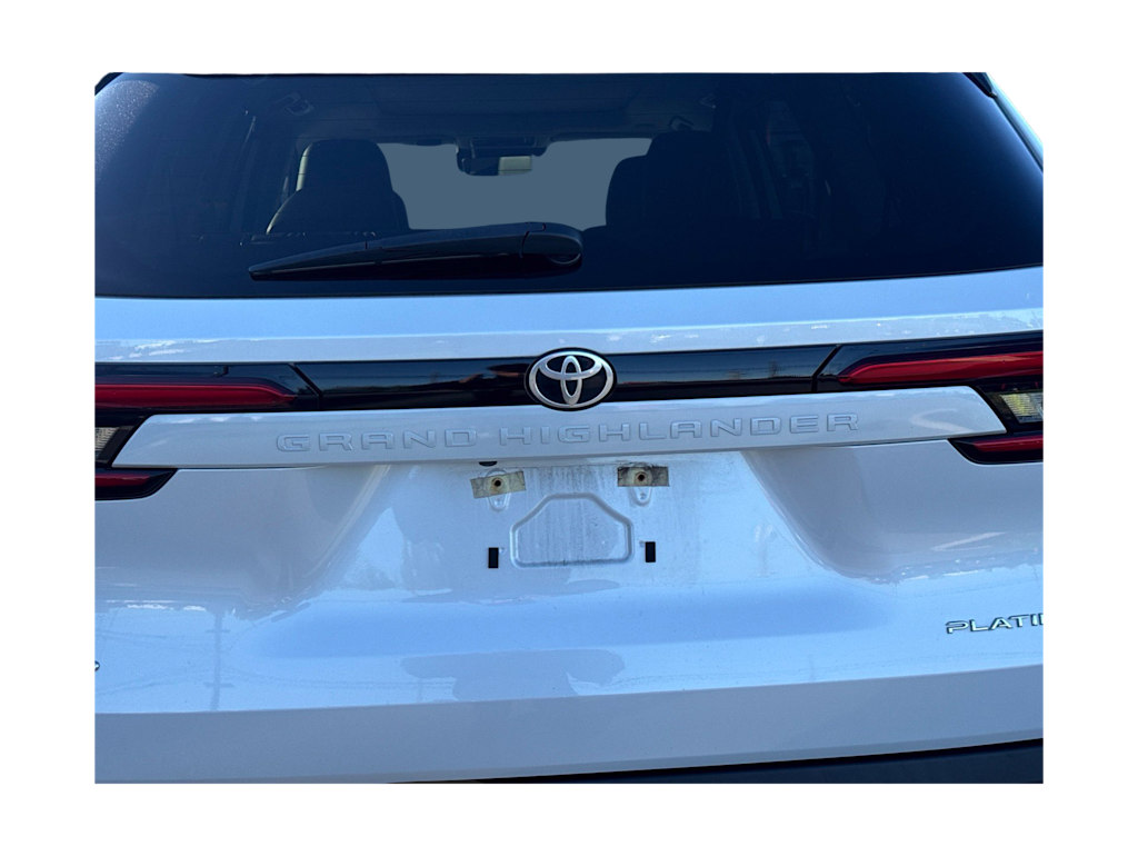 Thumbnail: 2024 Toyota Grand Highlander - 20