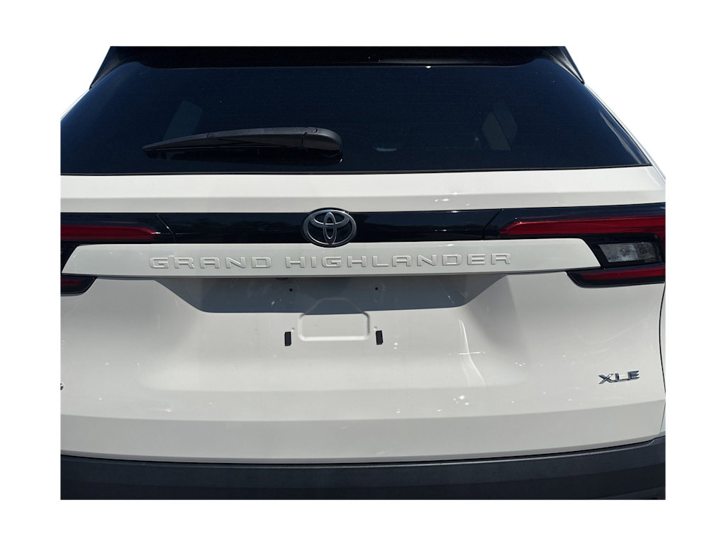 Thumbnail: 2024 Toyota Grand Highlander - 18
