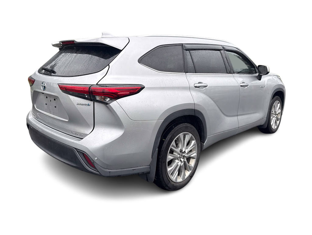 Thumbnail: 2021 Toyota Highlander - 17