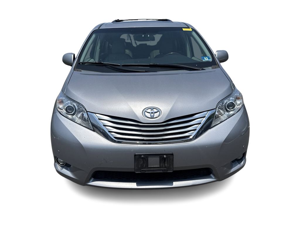 Thumbnail: 2012 Toyota Sienna - 5