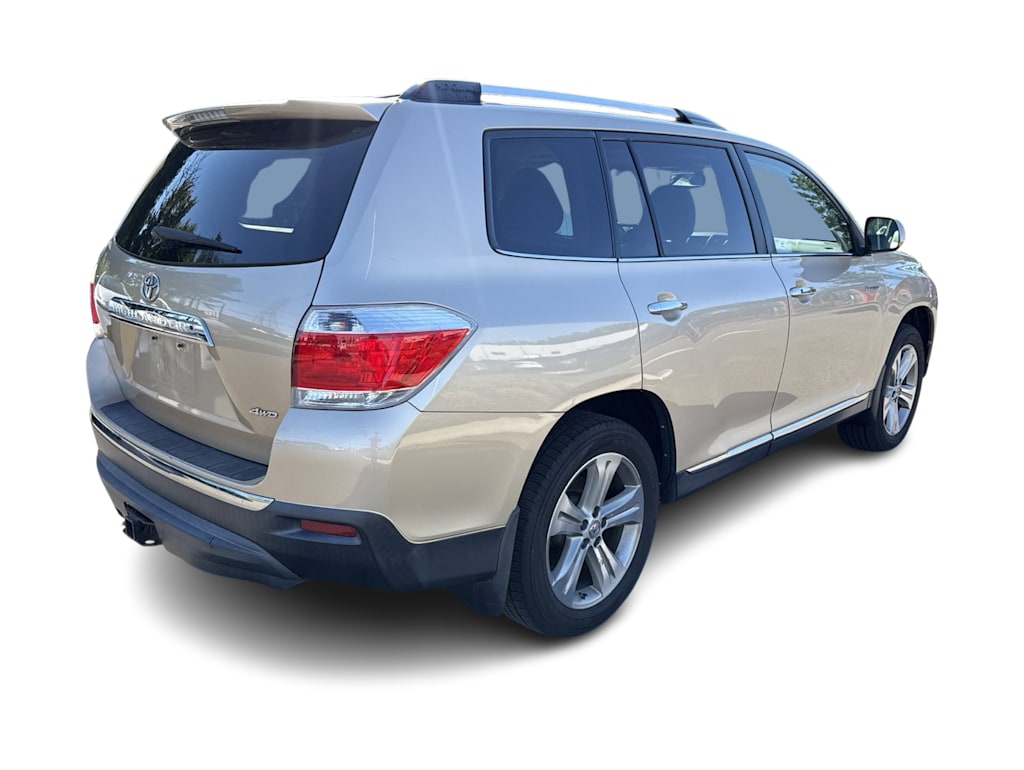 Thumbnail: 2013 Toyota Highlander - 13