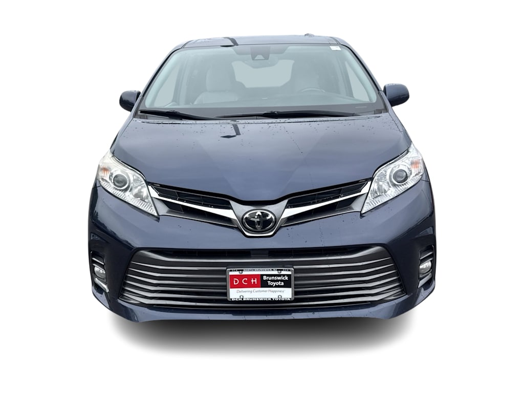 Thumbnail: 2018 Toyota Sienna - 5
