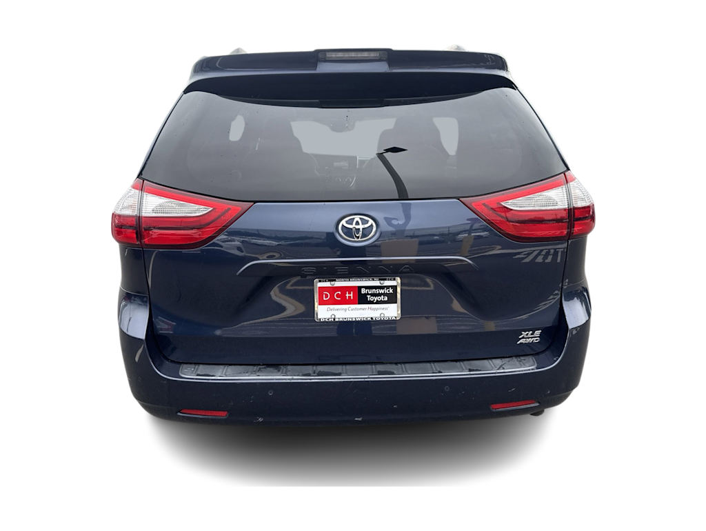 Thumbnail: 2018 Toyota Sienna - 4