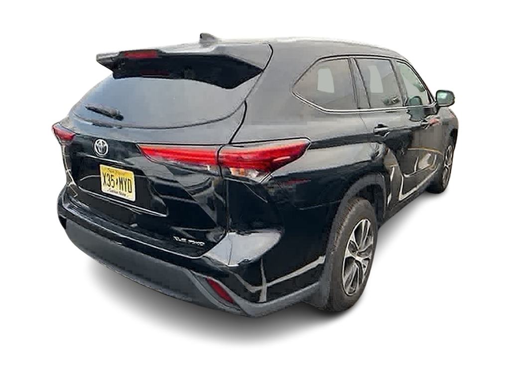 2021 Toyota Highlander XLE 10