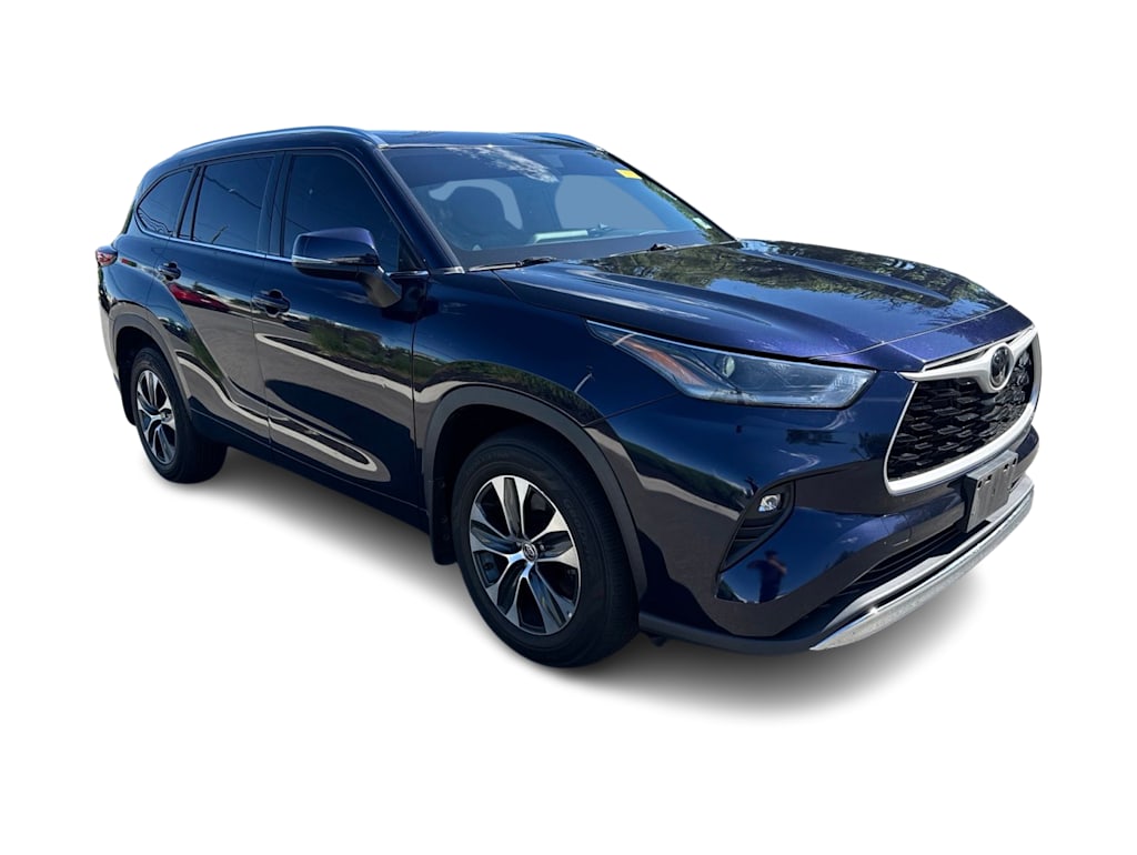 Thumbnail: 2021 Toyota Highlander - 14
