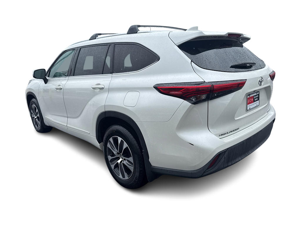 Thumbnail: 2021 Toyota Highlander - 3