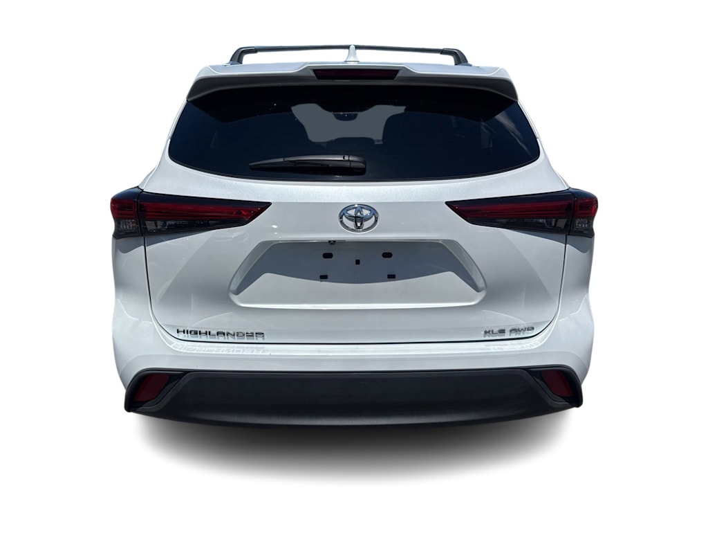 Thumbnail: 2022 Toyota Highlander - 4