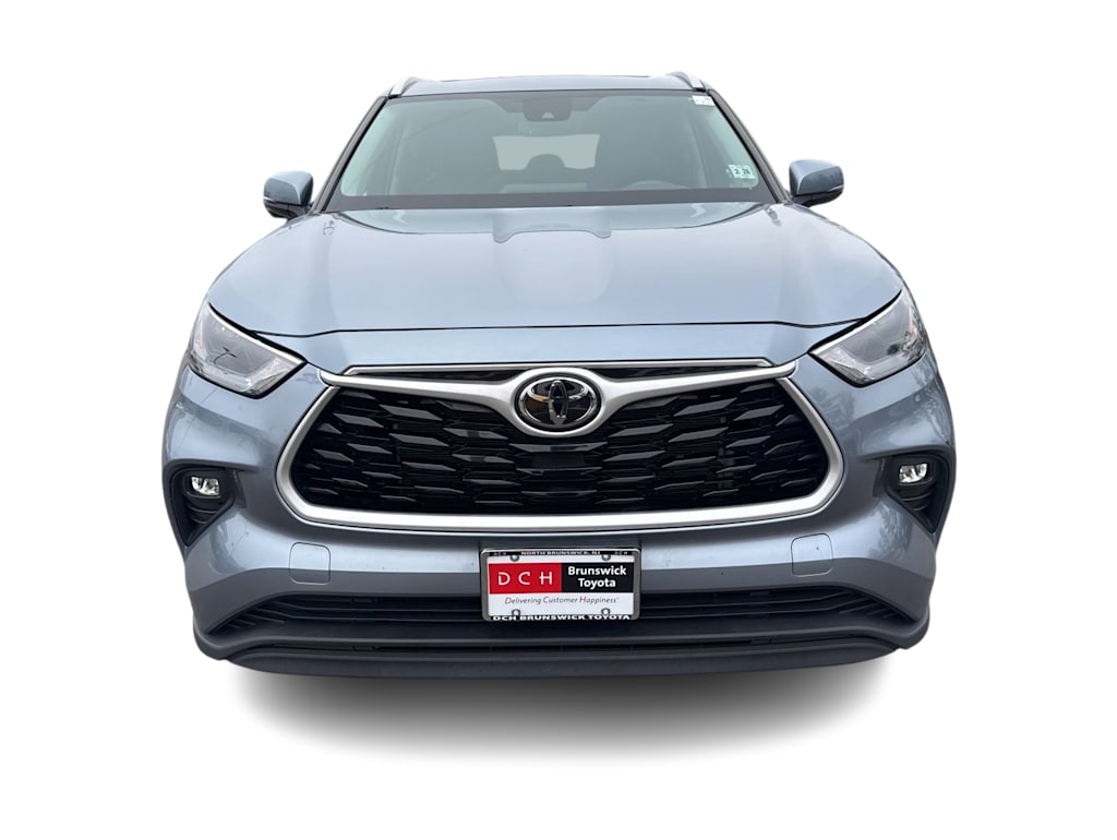 Thumbnail: 2023 Toyota Highlander - 4