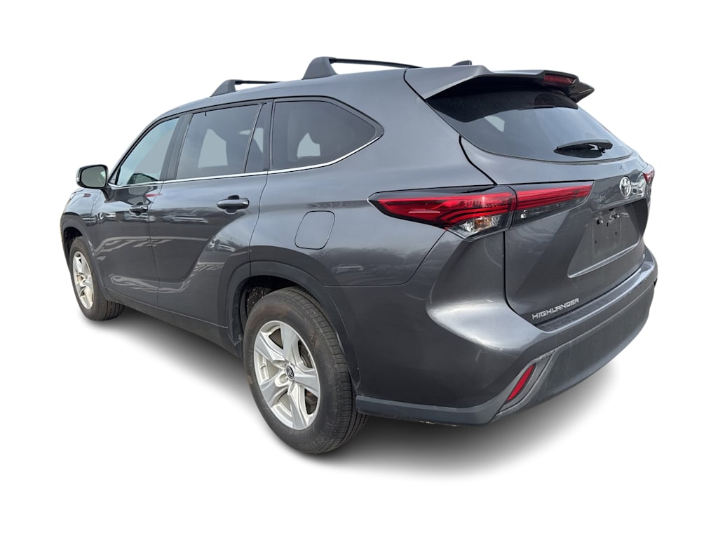 Thumbnail: 2023 Toyota Highlander - 3