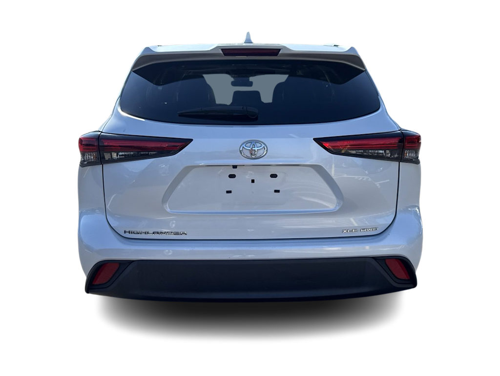 Thumbnail: 2023 Toyota Highlander - 4