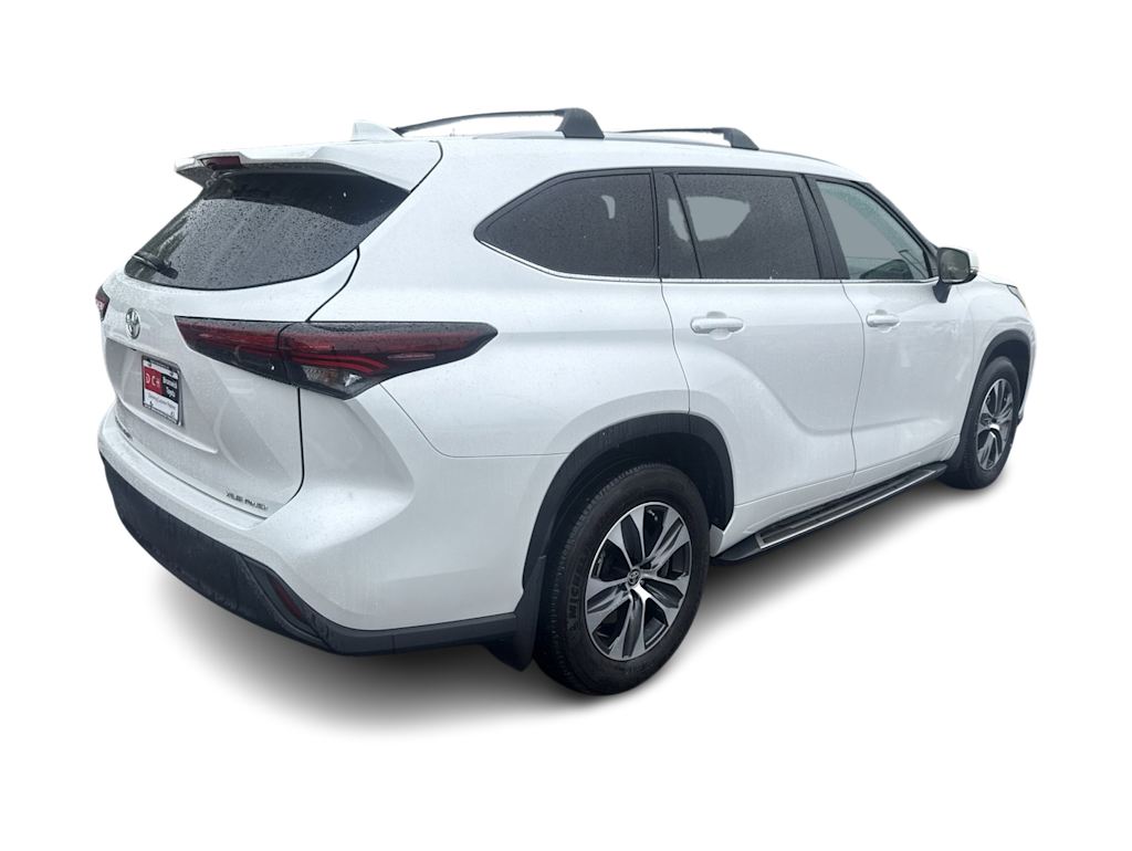 Thumbnail: 2024 Toyota Highlander - 21
