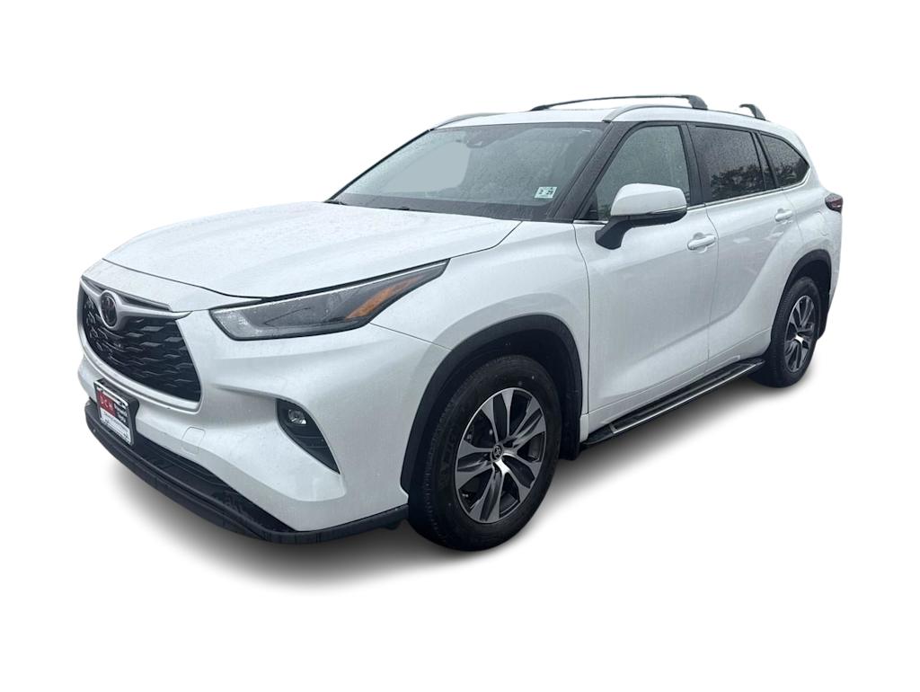 Thumbnail: 2024 Toyota Highlander - 17