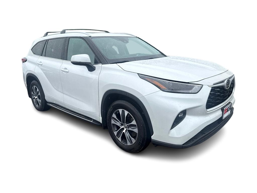 Thumbnail: 2024 Toyota Highlander - 20
