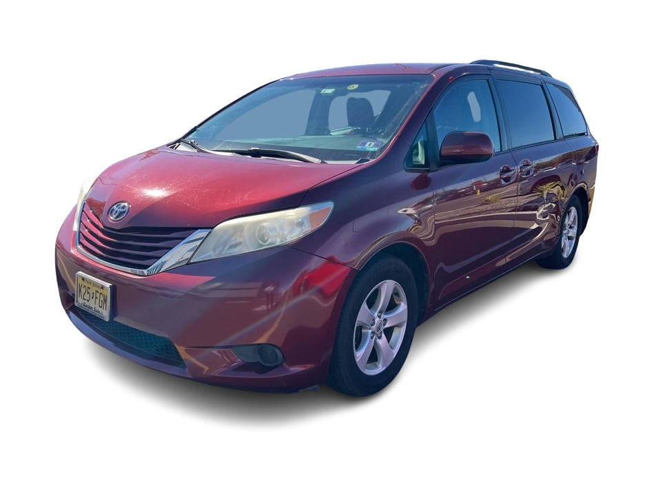 Thumbnail: 2015 Toyota Sienna - 7