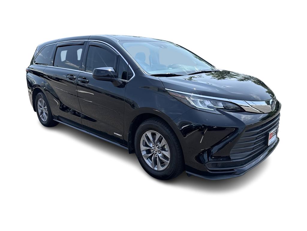 Thumbnail: 2021 Toyota Sienna - 17