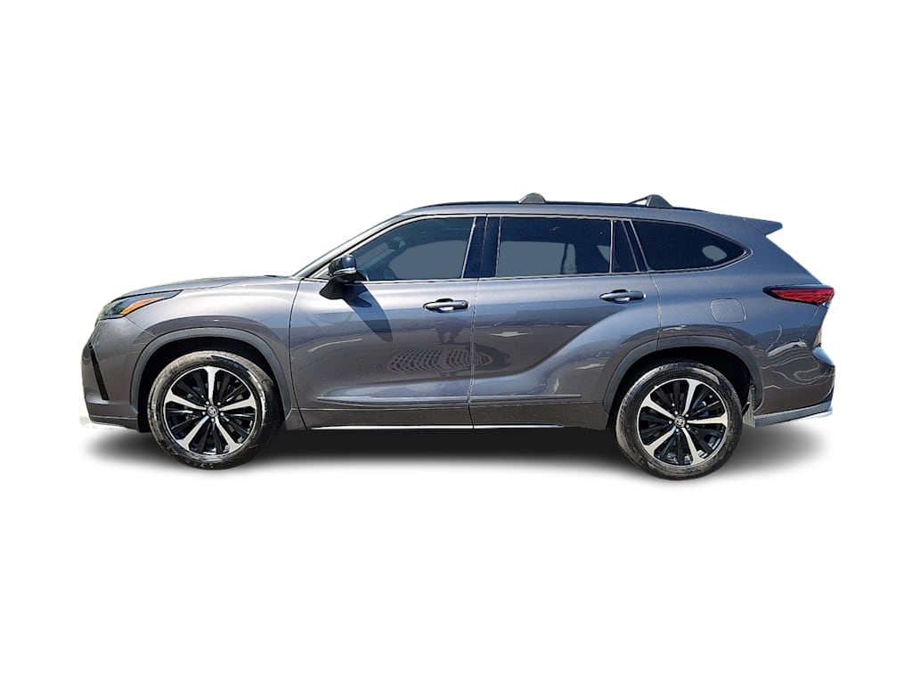 2022 Toyota Highlander XSE 3