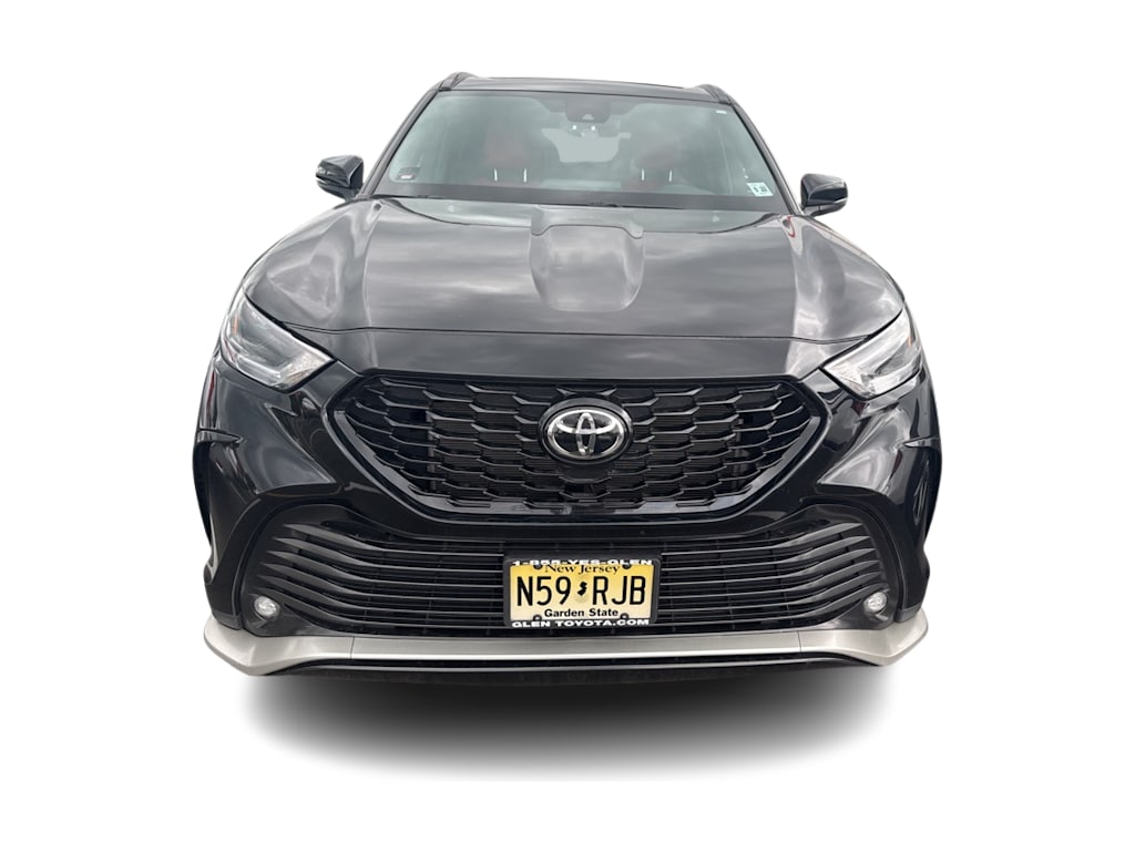 Thumbnail: 2022 Toyota Highlander - 4