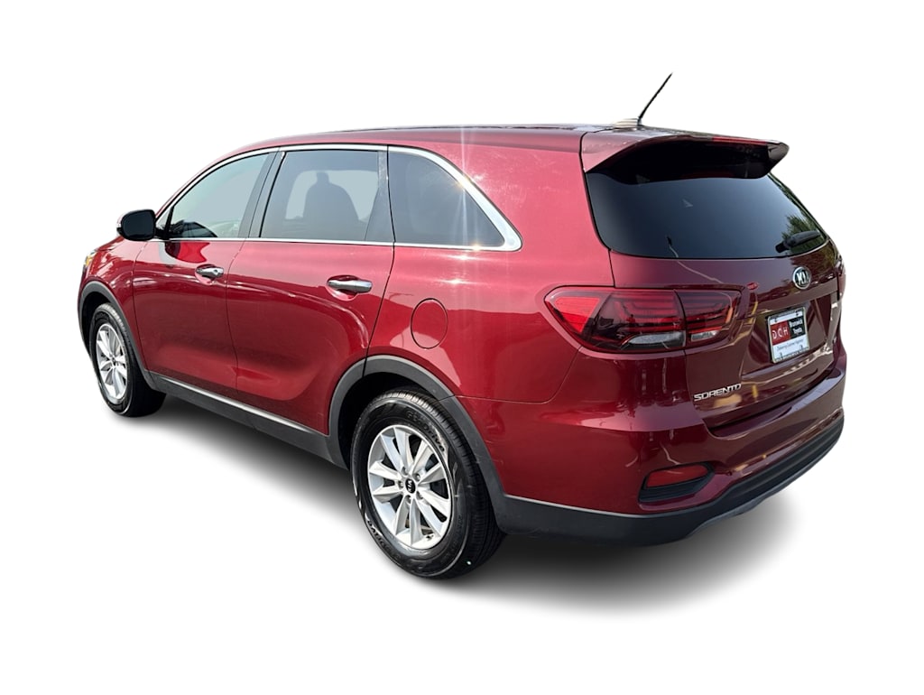 Thumbnail: 2019 Kia Sorento - 3