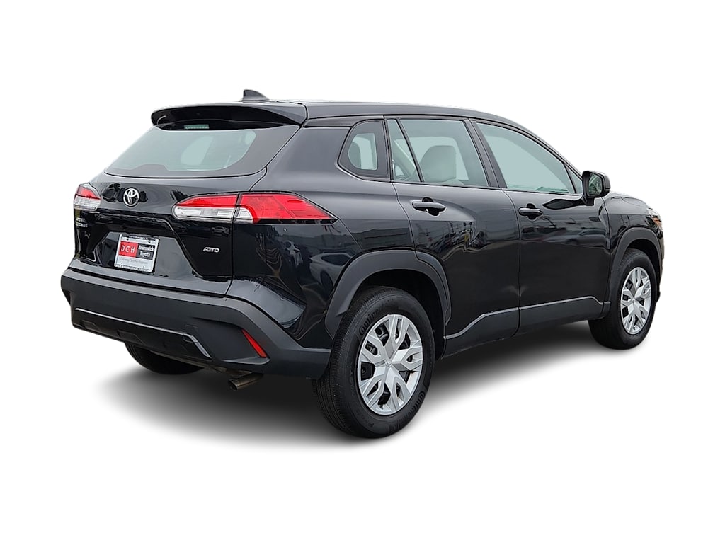 Thumbnail: 2022 Toyota Corolla Cross - 14