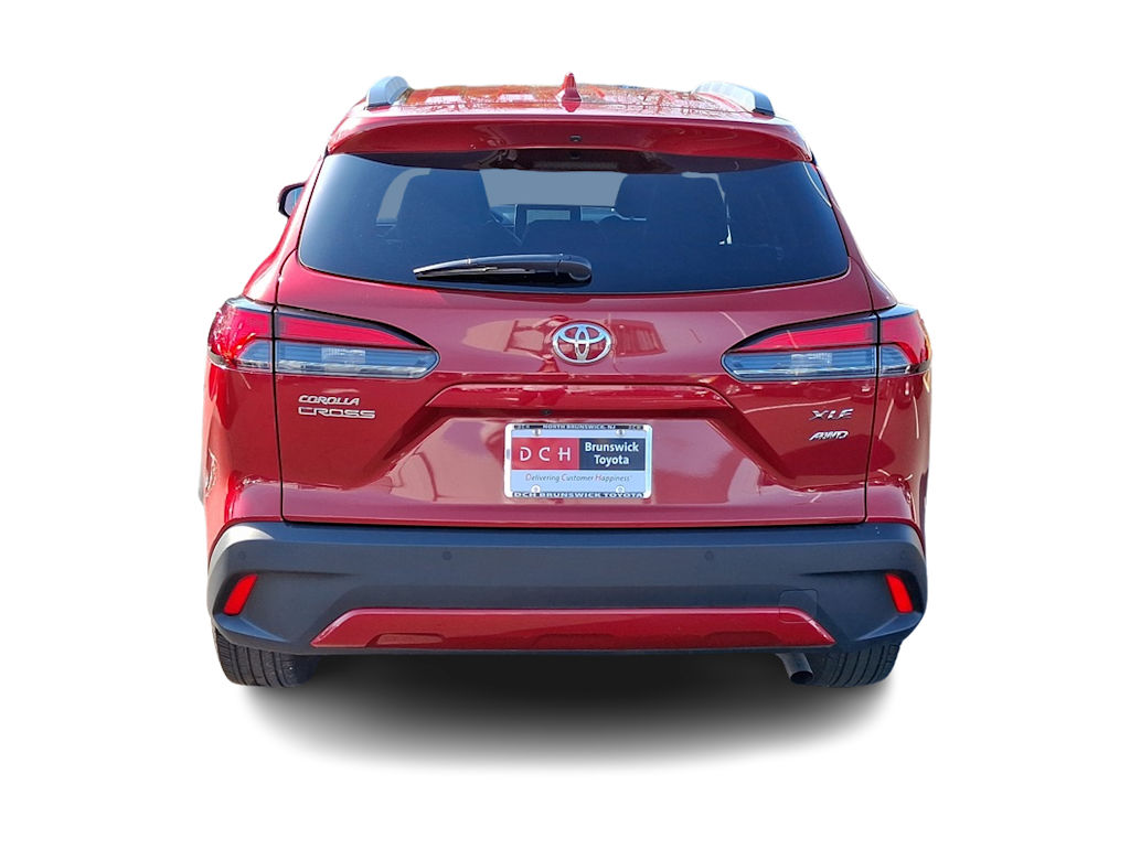 2024 Toyota Corolla Cross XLE 5