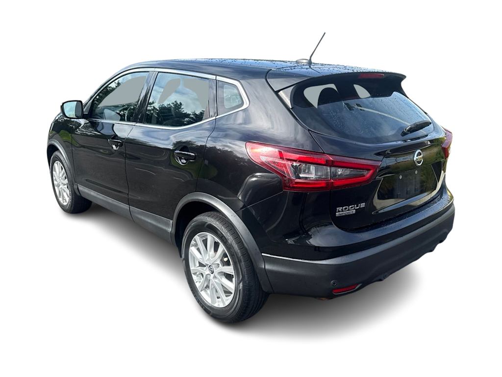 Thumbnail: 2021 Nissan Rogue Sport - 3