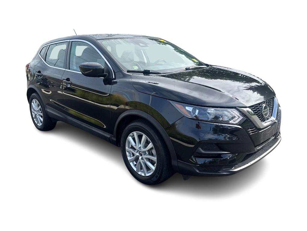 Thumbnail: 2021 Nissan Rogue Sport - 17