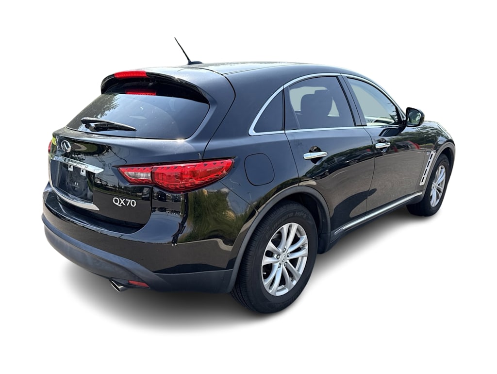 Thumbnail: 2017 INFINITI QX70 - 18