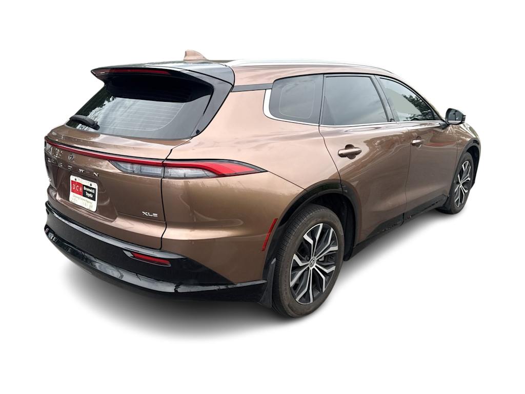 Thumbnail: 2025 Toyota Crown Signia - 17