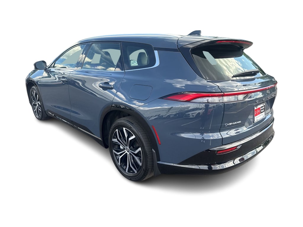 Thumbnail: 2025 Toyota Crown Signia - 3
