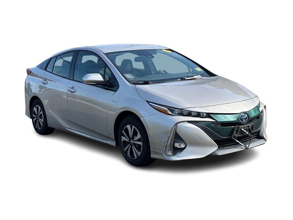 Thumbnail: 2017 Toyota Prius Prime - 16
