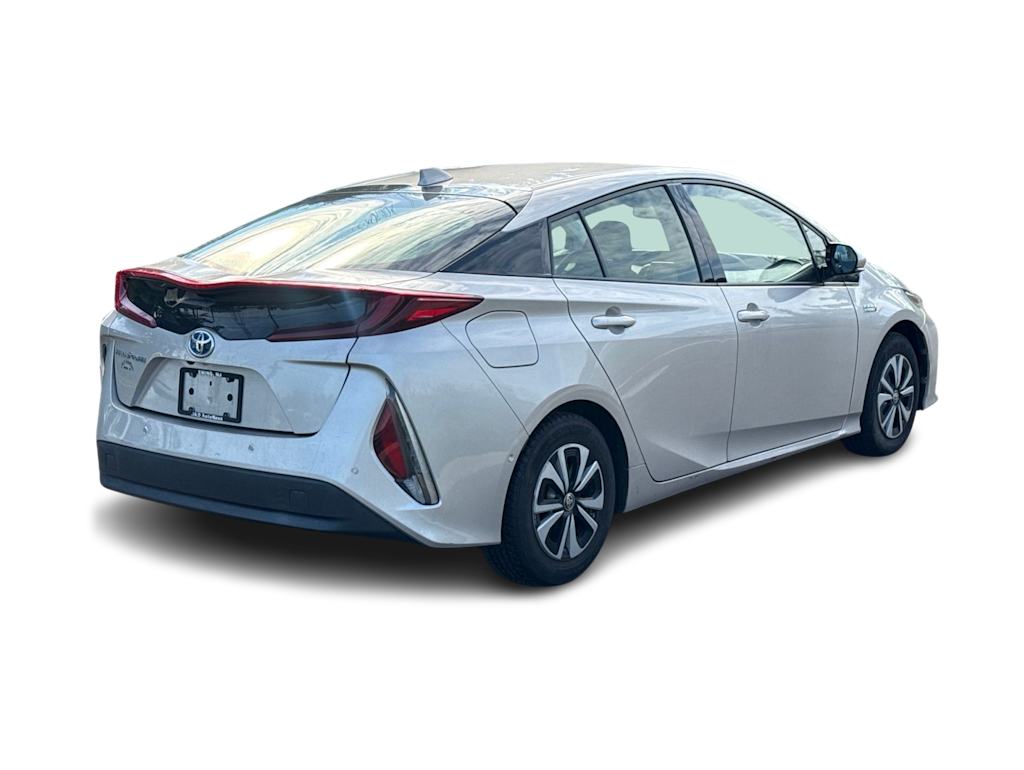 Thumbnail: 2017 Toyota Prius Prime - 17