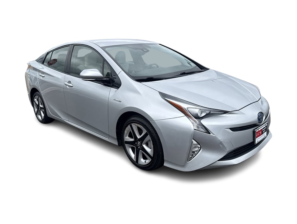 Thumbnail: 2016 Toyota Prius - 15