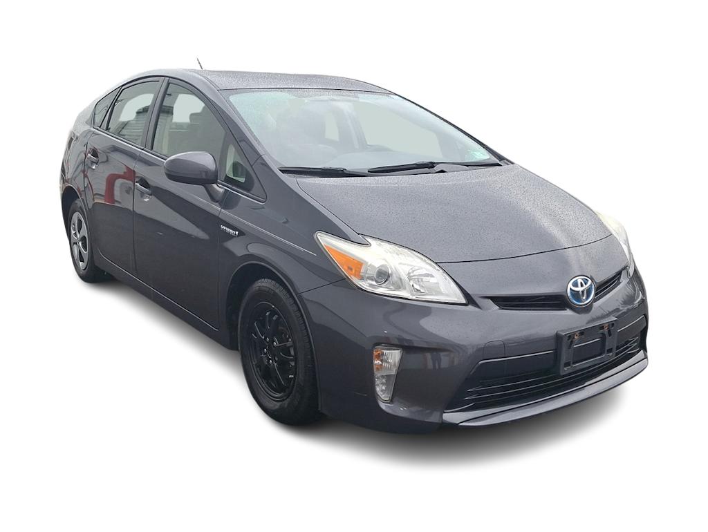 2014 Toyota Prius Three 16