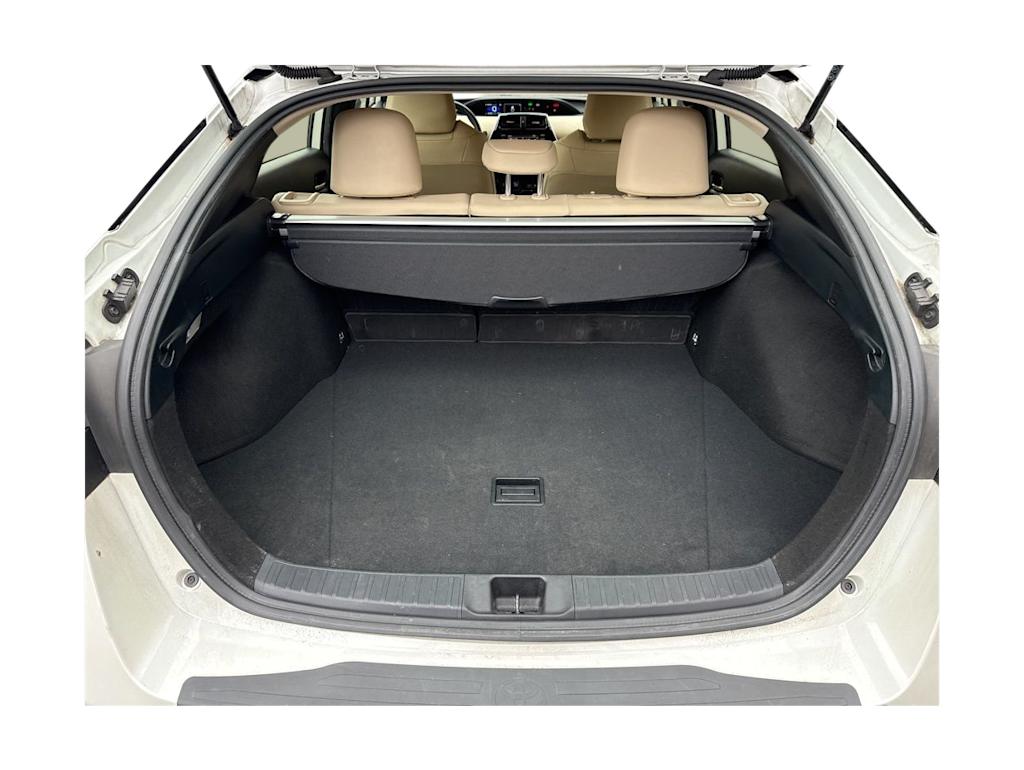 Thumbnail: 2022 Toyota Prius - 16