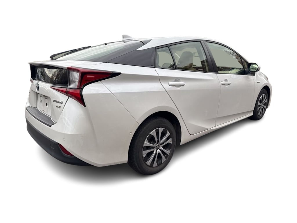 Thumbnail: 2022 Toyota Prius - 18