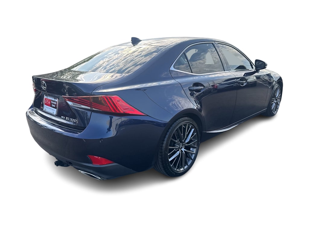 Thumbnail: 2018 Lexus IS - 17