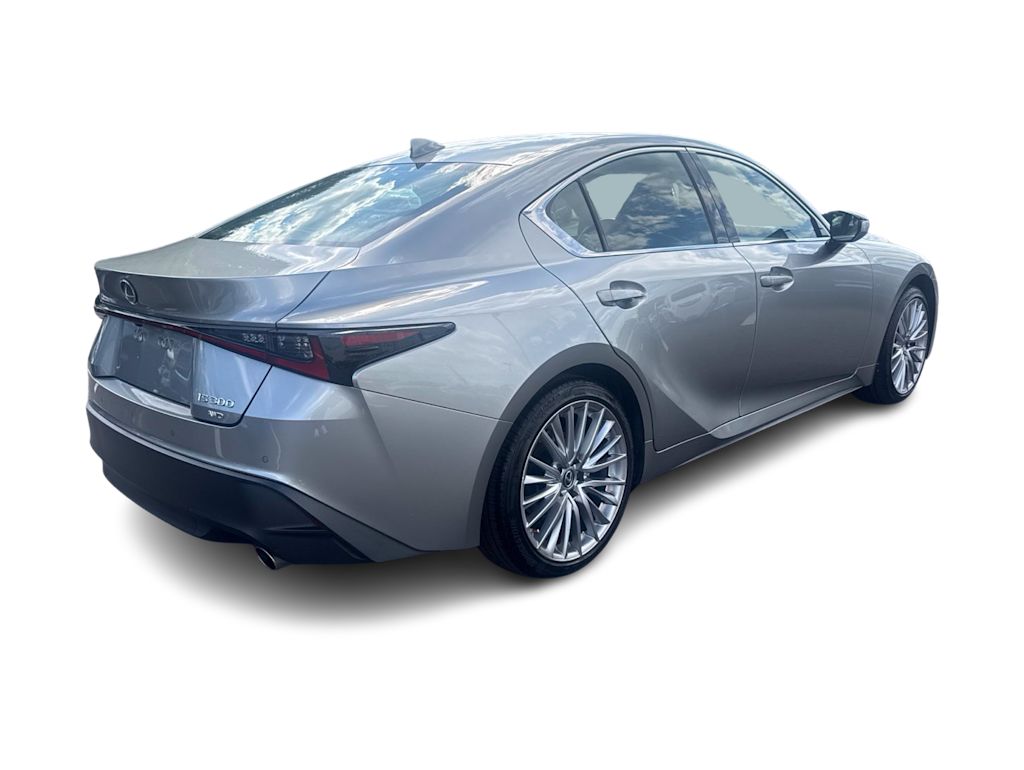 Thumbnail: 2022 Lexus IS - 16