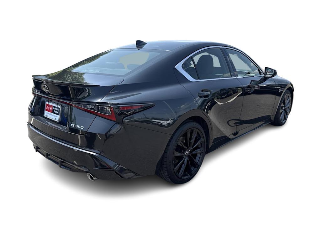 Thumbnail: 2021 Lexus IS - 17