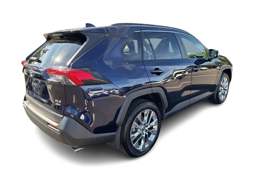 Thumbnail: 2021 Toyota RAV4 - 18