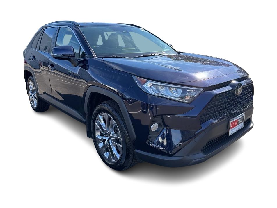 Thumbnail: 2021 Toyota RAV4 - 17
