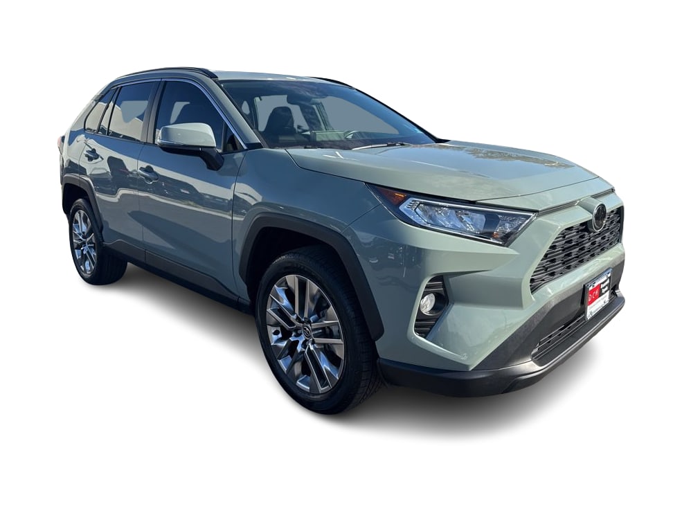 Thumbnail: 2021 Toyota RAV4 - 18
