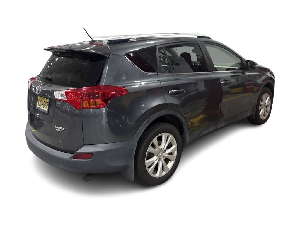 Thumbnail: 2015 Toyota RAV4 - 7