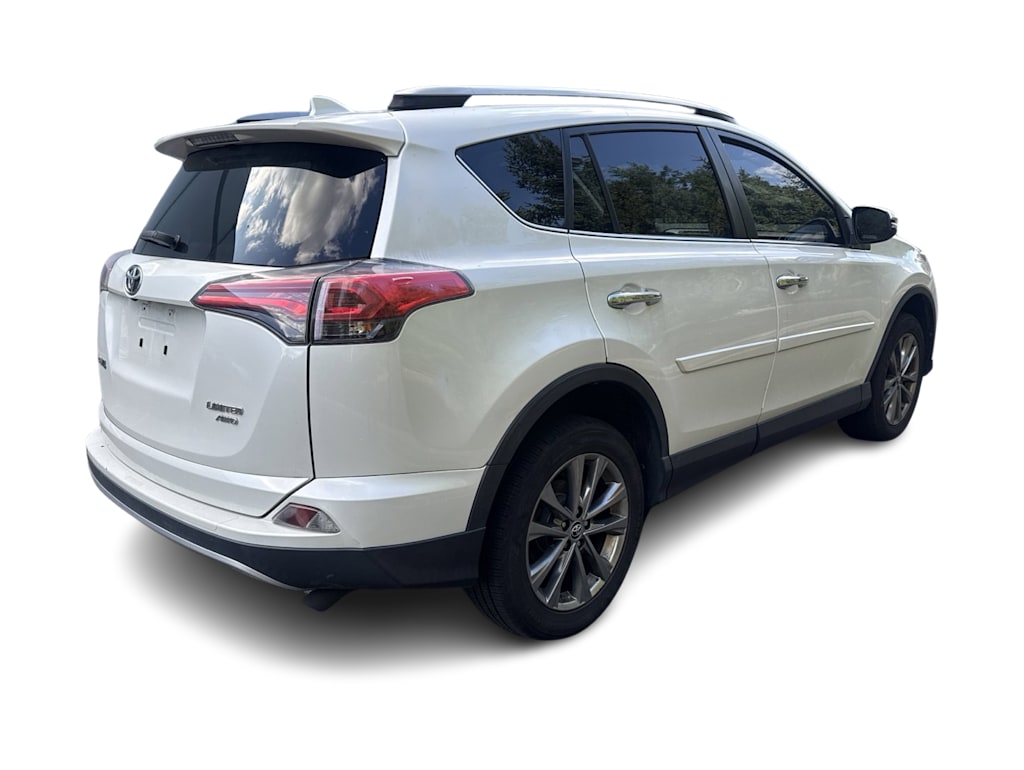 Thumbnail: 2018 Toyota RAV4 - 18